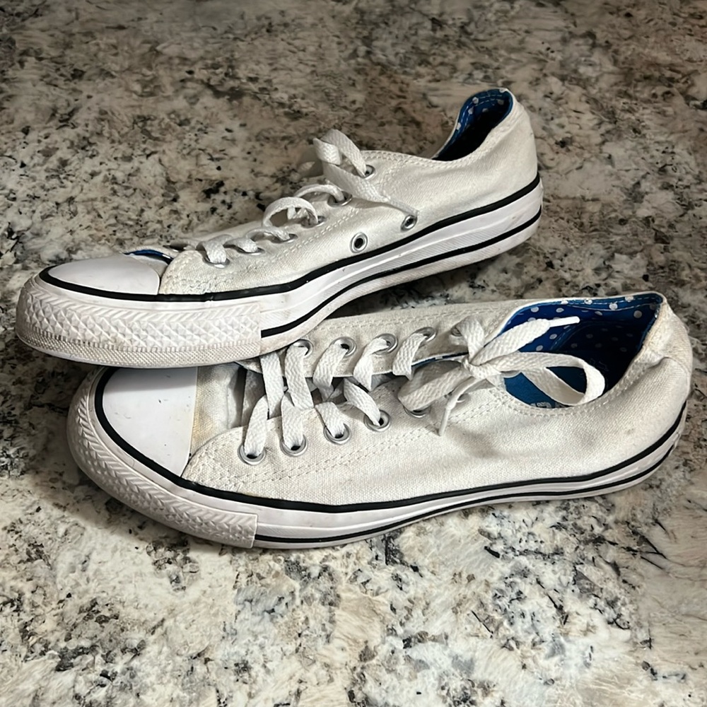 Women’s Converse Shoes